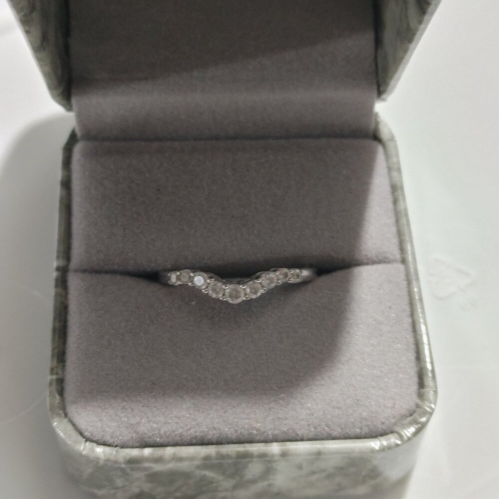 Jeulia Ring Size 9 Vintage Sterling Silver Stackable Wrap Moissanite Accents - Picture 3 of 15